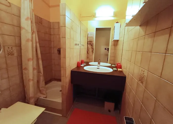 Frolise, T2, Centre, Wifi, Parking Couvert Gratuit, 4 Personnes Apartment *