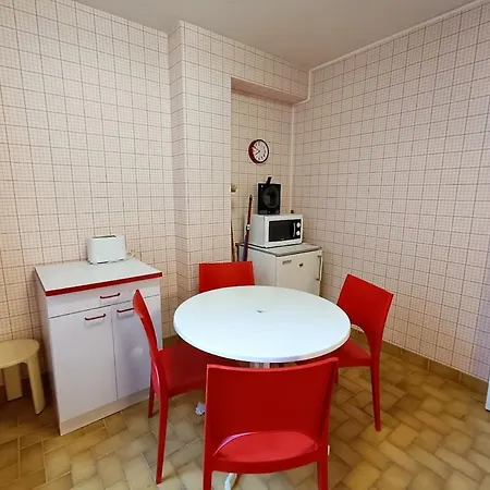 Frolise, T2, Centre, Wifi, Parking Couvert Gratuit, 4 Personnes *