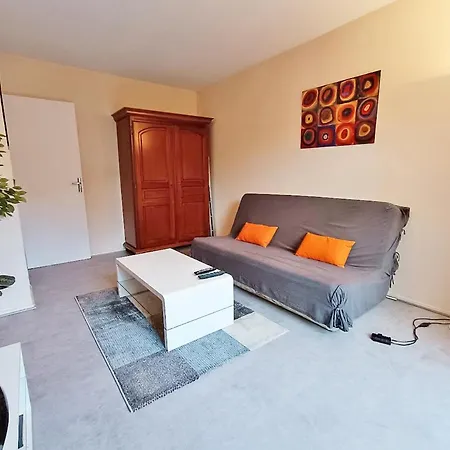 Frolise, T2, Centre, Wifi, Parking Couvert Gratuit, 4 Personnes *